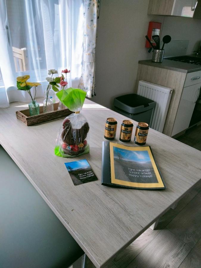 Bj Chalets - De Rug 1 - Vakantiepark Lauwersoog - Luxe Chalet Met Vaatwasser! Vroege Incheck! 외부 사진