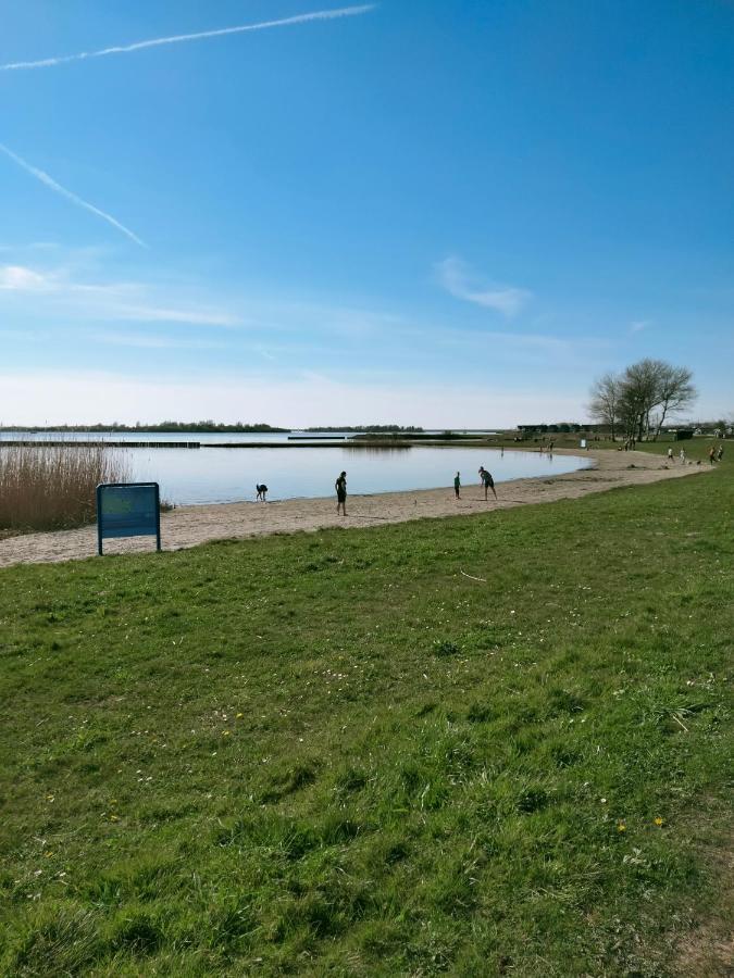 Bj Chalets - De Rug 1 - Vakantiepark Lauwersoog - Luxe Chalet Met Vaatwasser! Vroege Incheck! 외부 사진