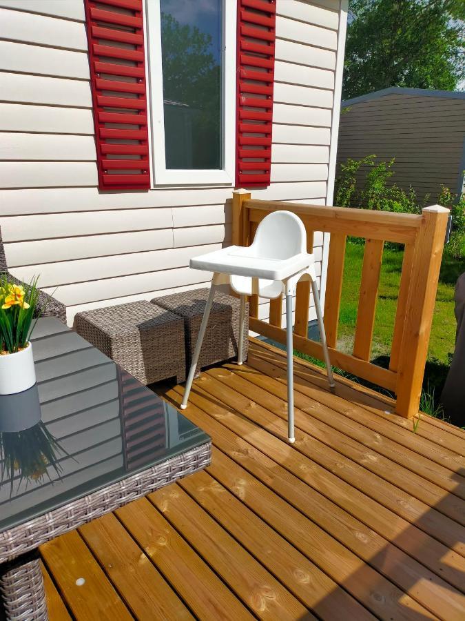 Bj Chalets - De Rug 1 - Vakantiepark Lauwersoog - Luxe Chalet Met Vaatwasser! Vroege Incheck! 외부 사진